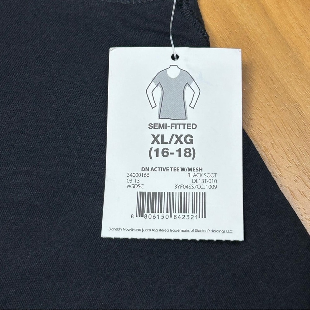 Danskin Now Women's Black Short Sleeve Top - Picture 9 of 9